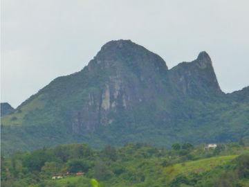 SE VENDE TERRENO EN SORA $5.00 M2 !!!!!!!