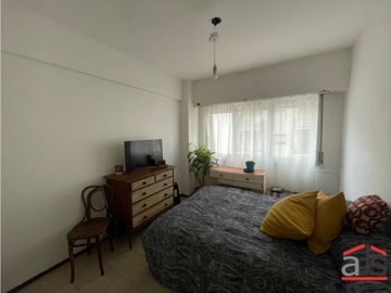 Venta departamento de dos ambientes a la calle!!!!
