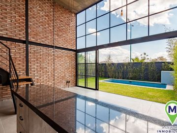 Casa en Privada en Club de Golf Santa Fe Xochitepec - M2AI-470-Cp