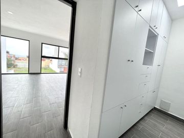Casa en Fraccionamiento en Lomas de Ahuatlán Cuernavaca - M2AI-665-Fr