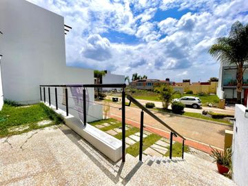 Casa en Fraccionamiento en Lomas de Ahuatlán Cuernavaca - M2AI-665-Fr