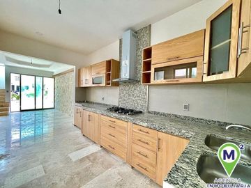 Casa en Condominio en Lomas de Jiutepec Jiutepec - M2AI-51-Cd
