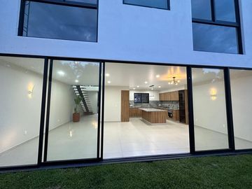 Casa de lujo en Privanza, Solares en Venta