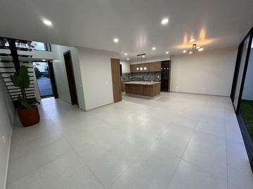 Casa de lujo en Privanza, Solares en Venta