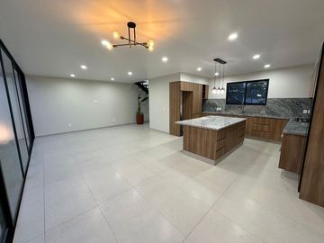 Casa de lujo en Privanza, Solares en Venta