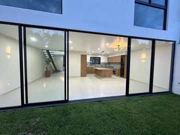 Casa de lujo en Privanza, Solares en Venta