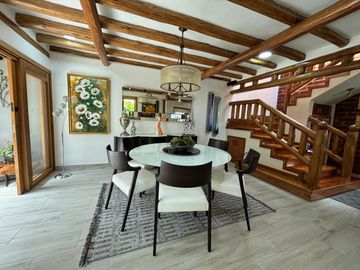VENTA HERMOSA CASA NUEVA  - 3 DORMITORIOS - ESTUDIO - SALA DE ESTAR- SANTA ROSA - TUMBACO