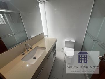 Exclusivo Penthouse con Terraza con Amplio Jardín