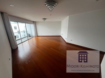 Exclusivo Penthouse con Terraza con Amplio Jardín