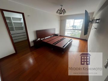 Exclusivo Penthouse con Terraza con Amplio Jardín