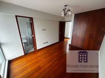 Exclusivo Penthouse con Terraza con Amplio Jardín