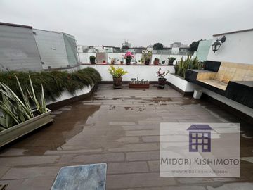 Exclusivo Penthouse con Terraza con Amplio Jardín