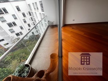 Exclusivo Penthouse con Terraza con Amplio Jardín