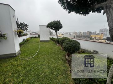 Exclusivo Penthouse con Terraza con Amplio Jardín