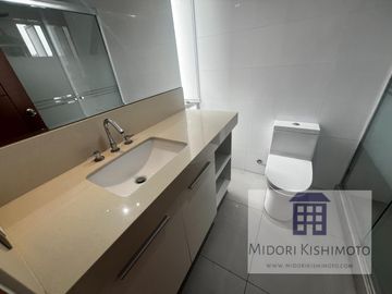 Exclusivo Penthouse con Terraza con Amplio Jardín