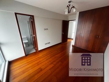 Exclusivo Penthouse con Terraza con Amplio Jardín