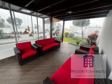 Exclusivo Penthouse con Terraza con Amplio Jardín