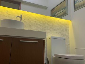 Exclusivo Penthouse con Terraza con Amplio Jardín