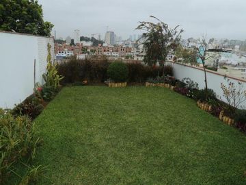 Exclusivo Penthouse con Terraza con Amplio Jardín