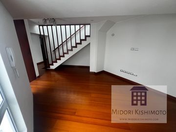 Exclusivo Penthouse con Terraza con Amplio Jardín