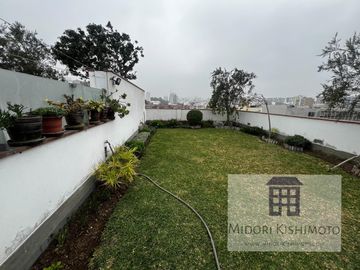 Exclusivo Penthouse con Terraza con Amplio Jardín