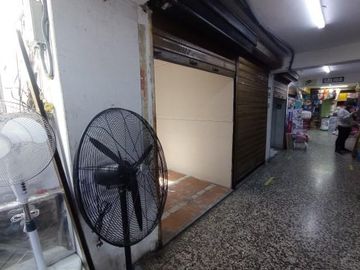 Local con excelente ubicación en el Centro Comercial Zona Franca-Trujillo