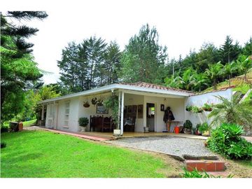 venta o arriendo Casa finca con 700 m2,  en el retiro