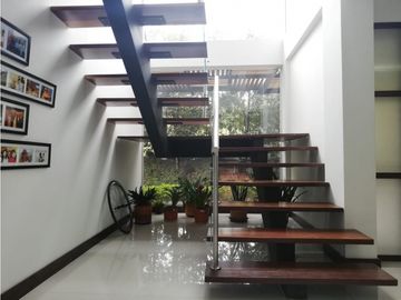 CASA EN EL RETIRO EN CONJUNTO CERRADO