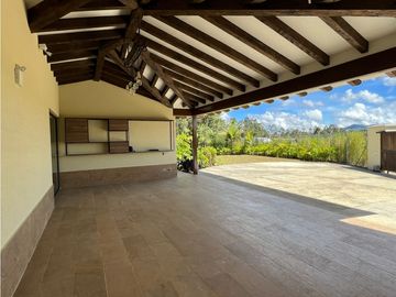 Casa campestre de 330 M² , 4 habitaciones ubicada en Quirama