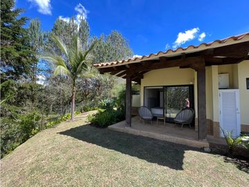 Casa campestre de 330 M² , 4 habitaciones ubicada en Quirama