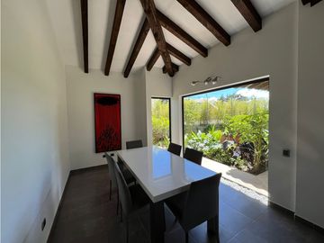 Casa campestre de 330 M² , 4 habitaciones ubicada en Quirama
