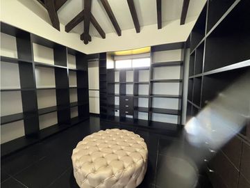 Casa campestre de 330 M² , 4 habitaciones ubicada en Quirama
