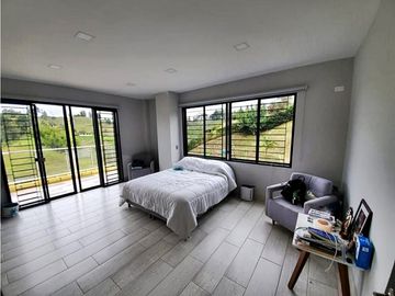 Finca Campestre de Ensueño en 9,000 m2: ¡Todo Incluido!