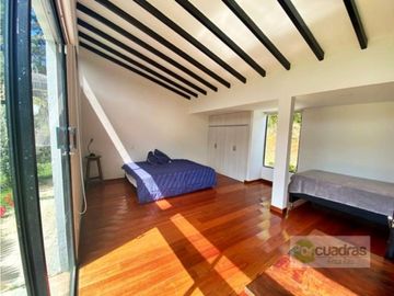 Casa Finca con 12.000 m² de lote independiente en El Retiro
