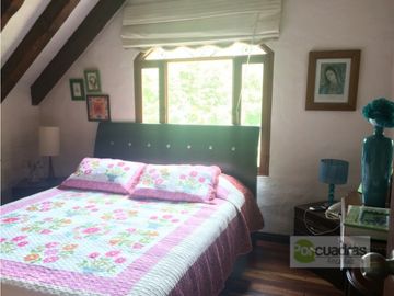 Casa finca a borde de embalse la Fé en el Retiro