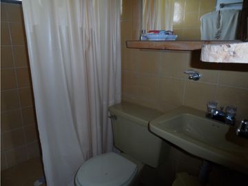Arriendo casa campeste con 6 habitaciones por el aeropuerto JMC