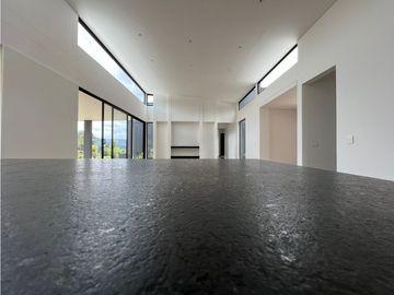Casa en conjunto cerrado   Fizebad