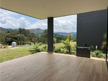Casa en conjunto cerrado   Fizebad