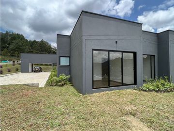 Casa en conjunto cerrado   Fizebad