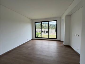 Casa en conjunto cerrado   Fizebad