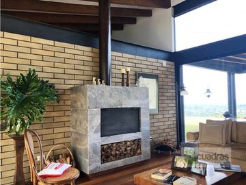 Casa finca de 450 m² en Pontezuela en unidad cerrada