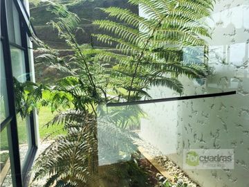 Casa finca de 450 m² en Pontezuela en unidad cerrada