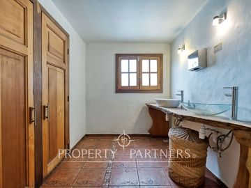 Venta de casa en La Reina. Para uso residencial y comercial.