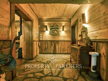 Venta de casa en La Reina. Para uso residencial y comercial.