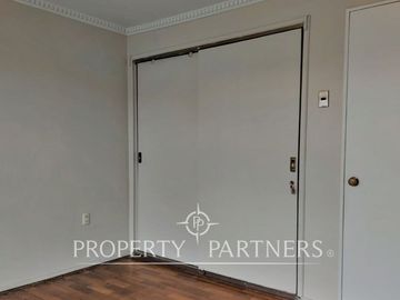 Cómoda y amplia casa de 2 pisos, ideal para remodelar, a minutos del metro Hernando de Magallanes