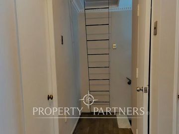 Cómoda y amplia casa de 2 pisos, ideal para remodelar, a minutos del metro Hernando de Magallanes
