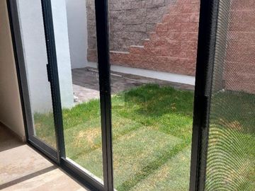Casa en venta en Fracc. Lombardía, Irapuato, Gto.