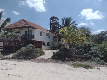 Venta de Terreno en San Benito frente al mar