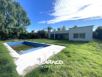 Casa en Venta en Haras Santa Maria, Escobar, G.B.A. Zona Norte, Argentina