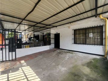 VENTA DE CASA EN PRADOS DEL NORTE- CALI